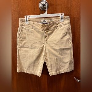 Women's Bermuda shorts